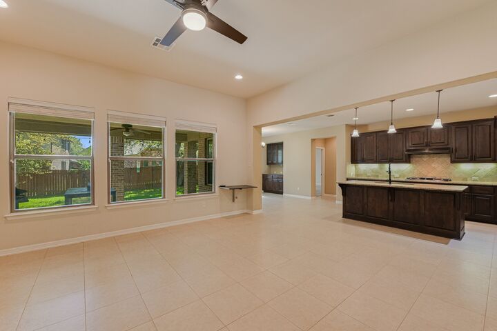 Property Photo:  208 Shorthorn Street  TX 78613 