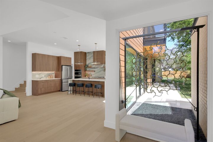 Property Photo: 1310 Cullen Avenue TX 78757
