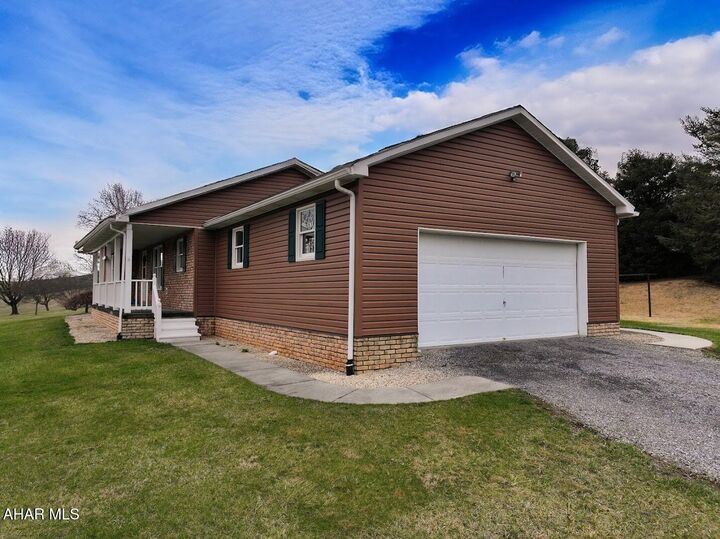 Property Photo:  507 Woodbury Pike  PA 16650 