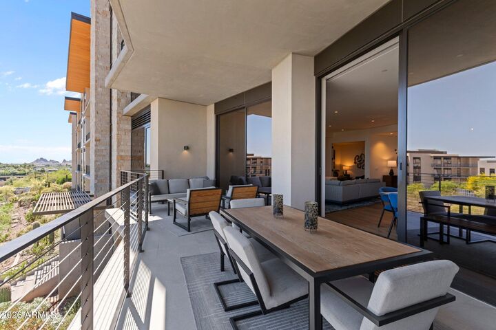 Property Photo:  5000 N Camelback Ridge Drive 208  AZ 85251 