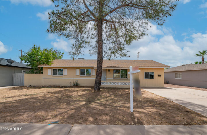 Property Photo:  1421 W 7th Street  AZ 85281 