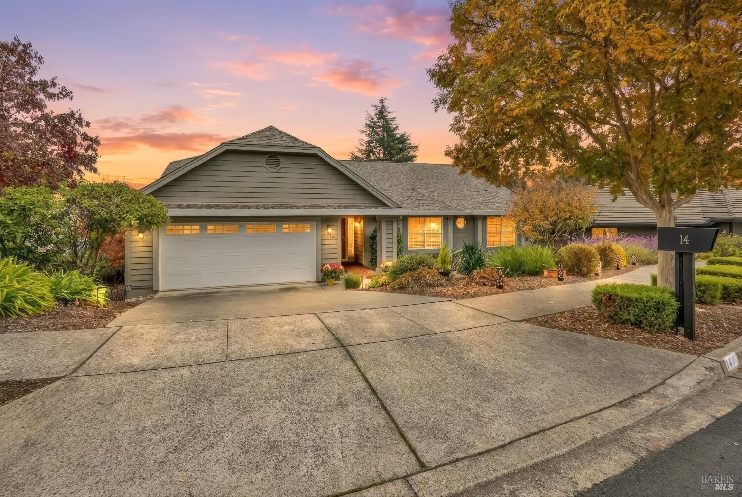 Property Photo:  14 Clement Court  CA 94558 