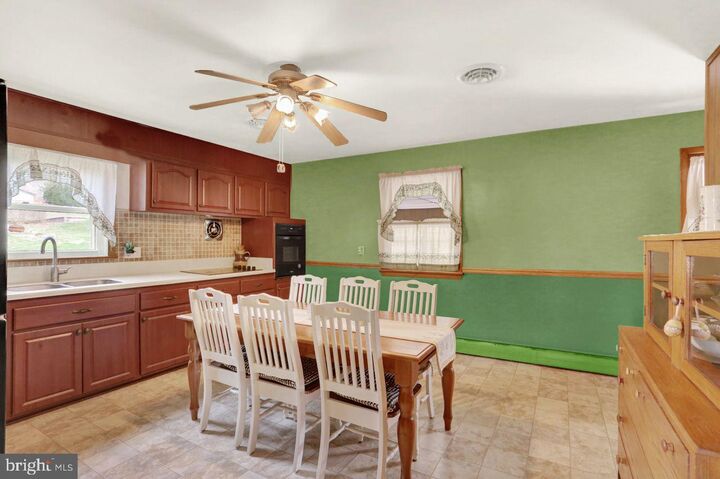 Property Photo:  54 Grandview Road  PA 17036 