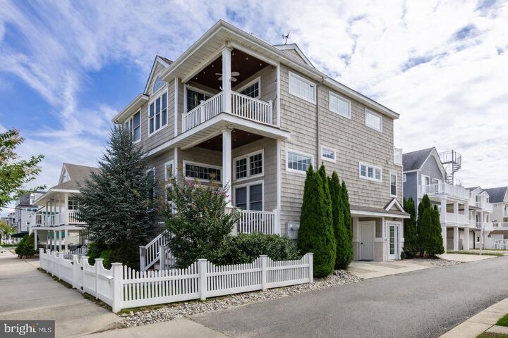 Property Photo:  111 Atlantic Avenue 2nd Floor  NJ 08226 