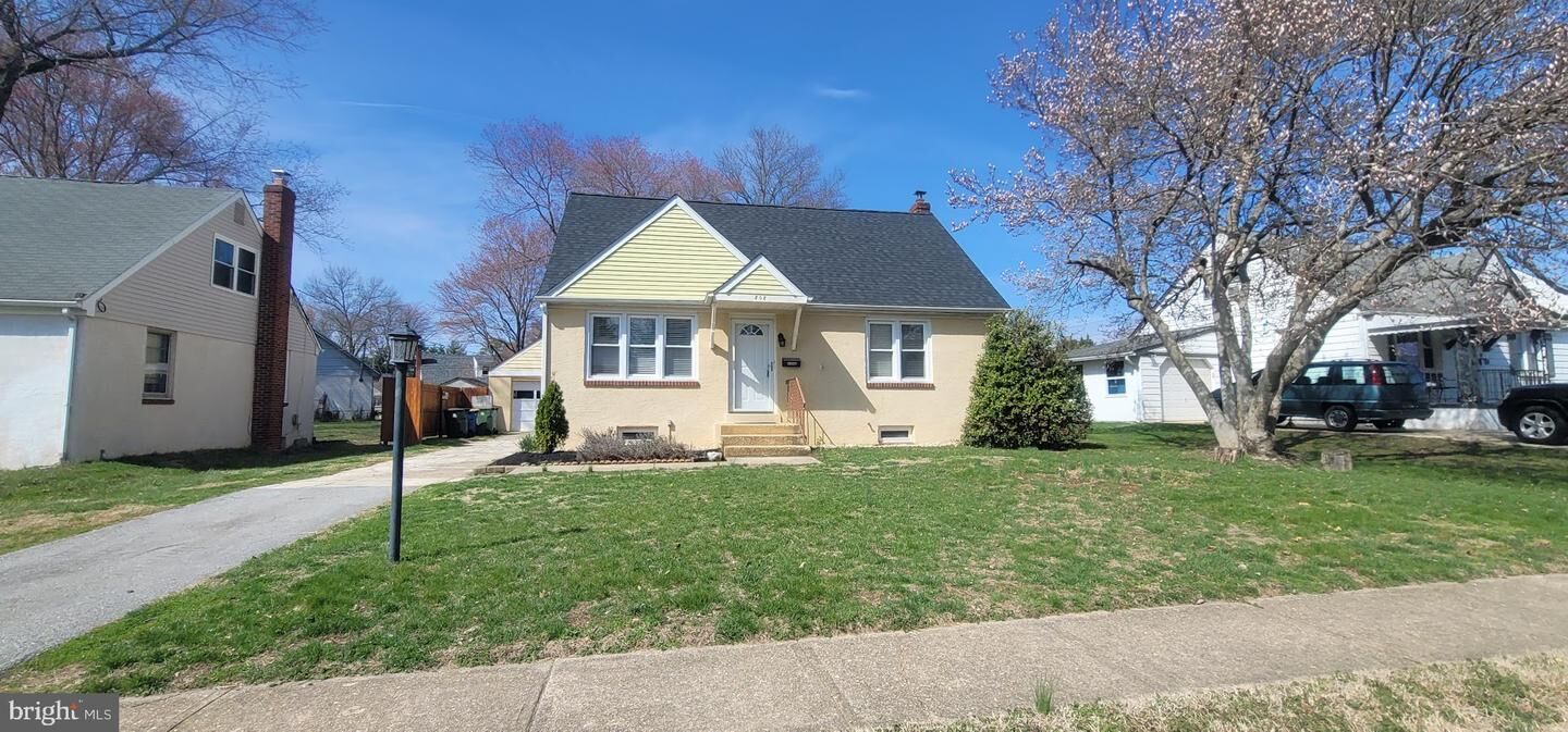Property Photo: 808 Kenyon Lane DE 19711