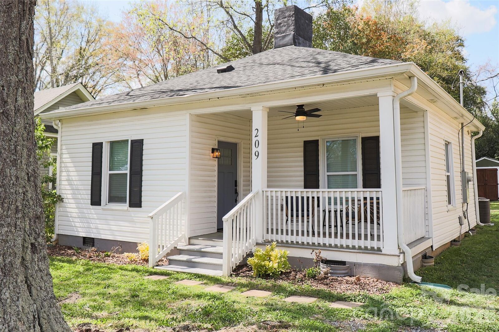 Property Photo:  209 Columbia Avenue  SC 29730 