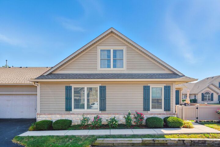 Property Photo:  4121 Waterside Place  OH 43123 