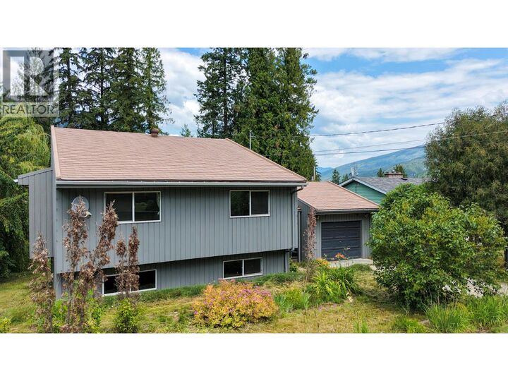 1010 Gilker Street — photo 1