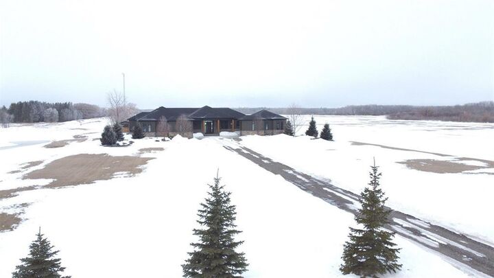 Photo de la propriété:  67028 Willowdale Road  MB R5M 0G5 