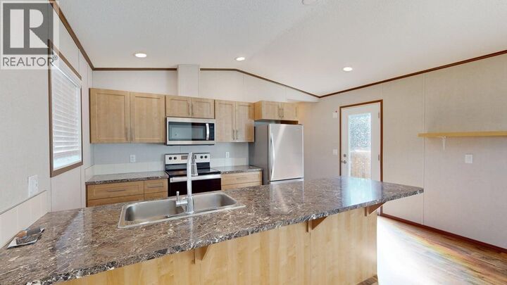 Property Photo: 891 Monte Vista Drive 8 BC V0G 1Y0
