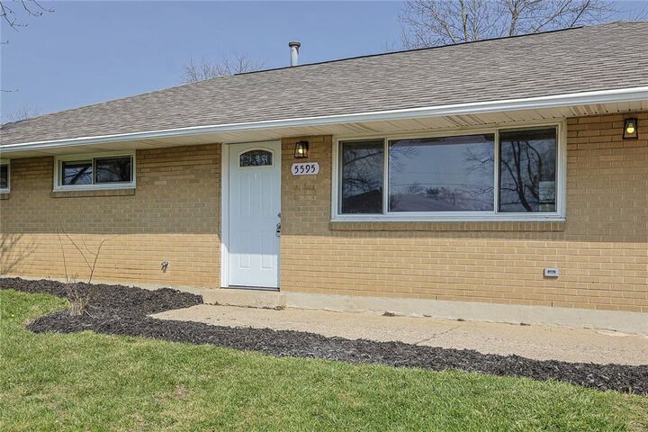 Property Photo: 5595 Shady Oak Street OH 45424