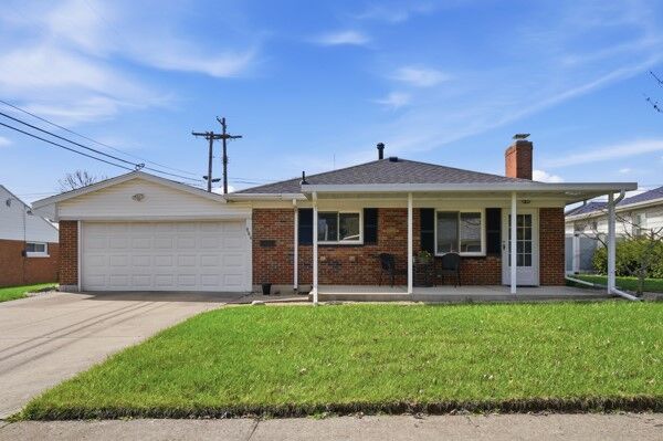 Property Photo:  804 Hollendale Drive  OH 45429 