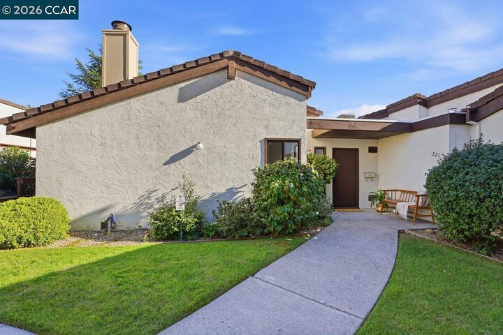 Property Photo: 221 Tangerine Ct CA 94583