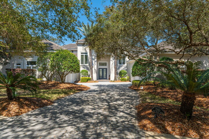 Property Photo: 2943 Pine Valley Drive FL 32550