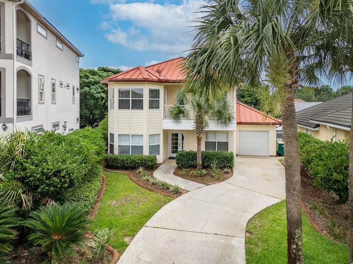 Property Photo:  2388 Palm Harbor Drive  FL 32547 
