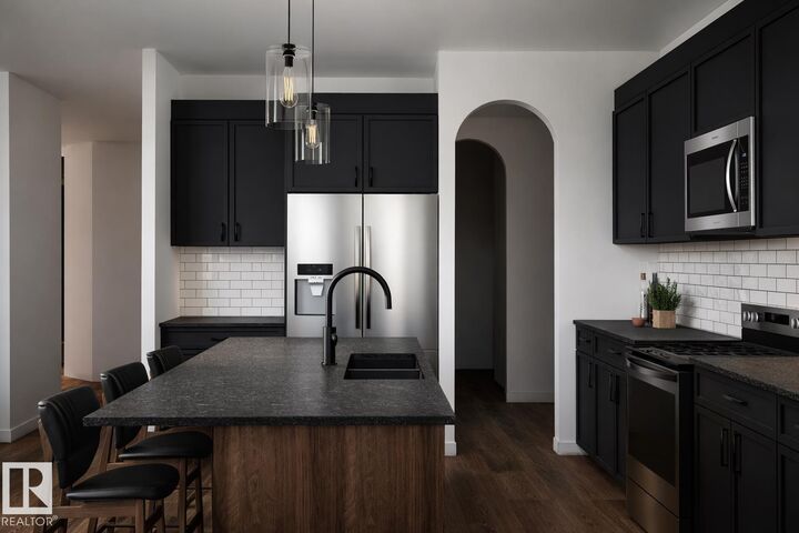 Property Photo: 14 Grayson Green AB T7Z 0A0