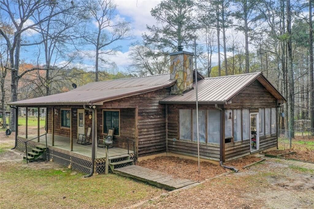 Property Photo: 8345 Cleckler Road GA 30268