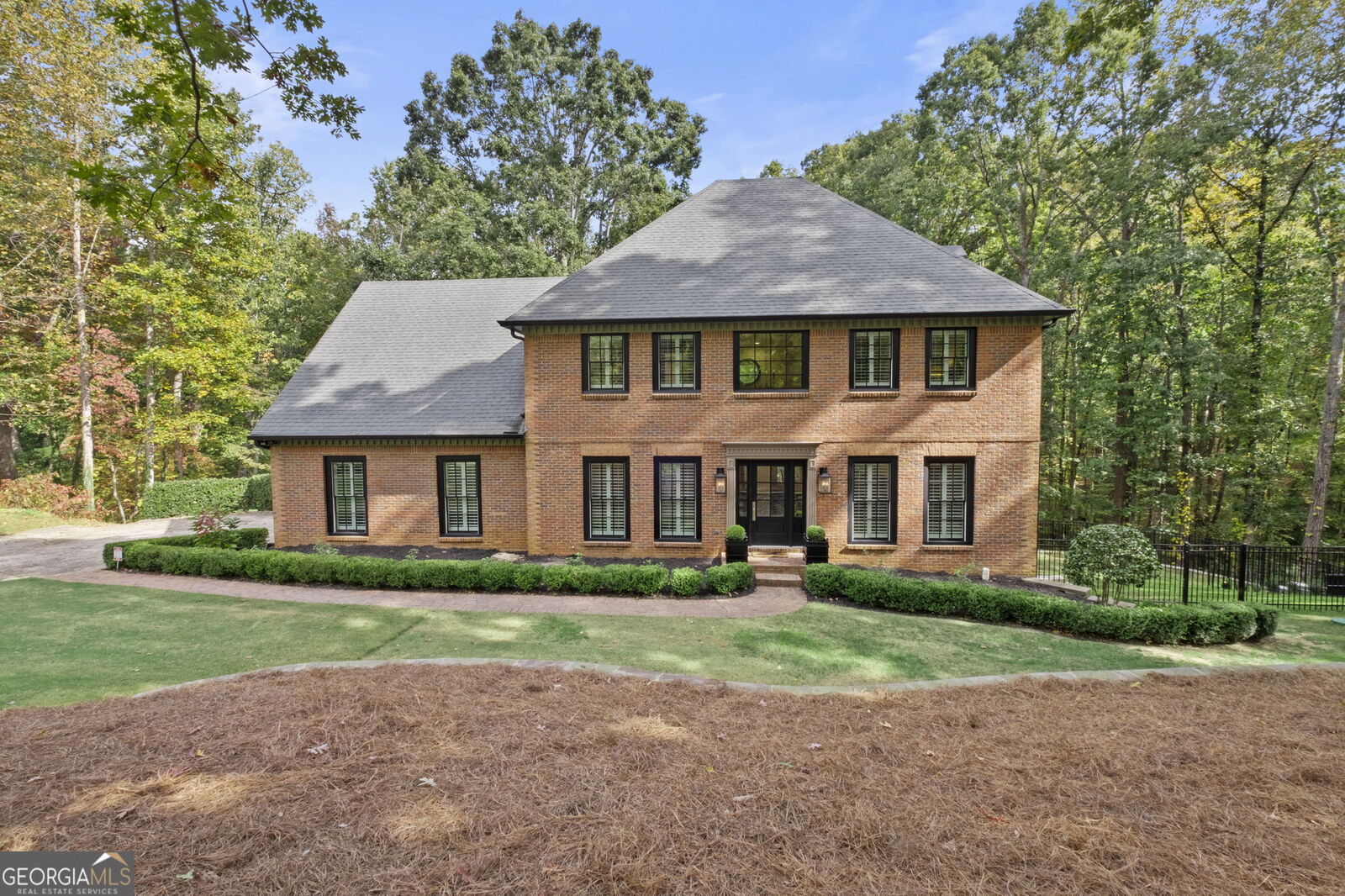 Property Photo: 4802 Township Brow GA 30066