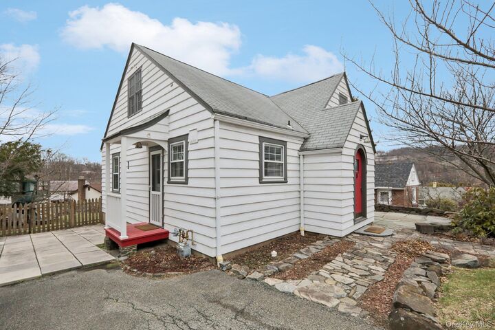 Property Photo:  4 Hall Avenue  NY 10960 