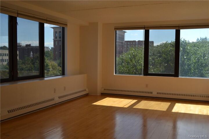 Property Photo:  4 Martine Avenue 306  NY 10606 