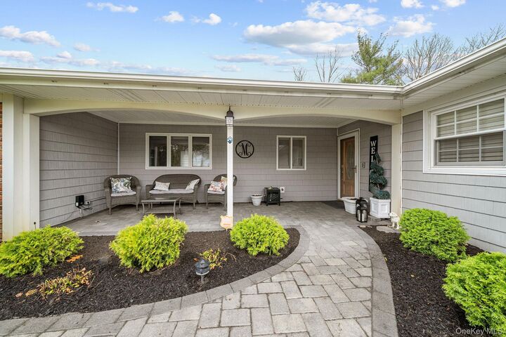 Property Photo:  9 Ballad Lane  NY 11790 