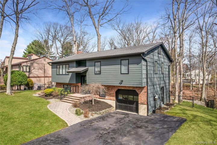 Property Photo:  11 Foxburn Street  NY 10956 