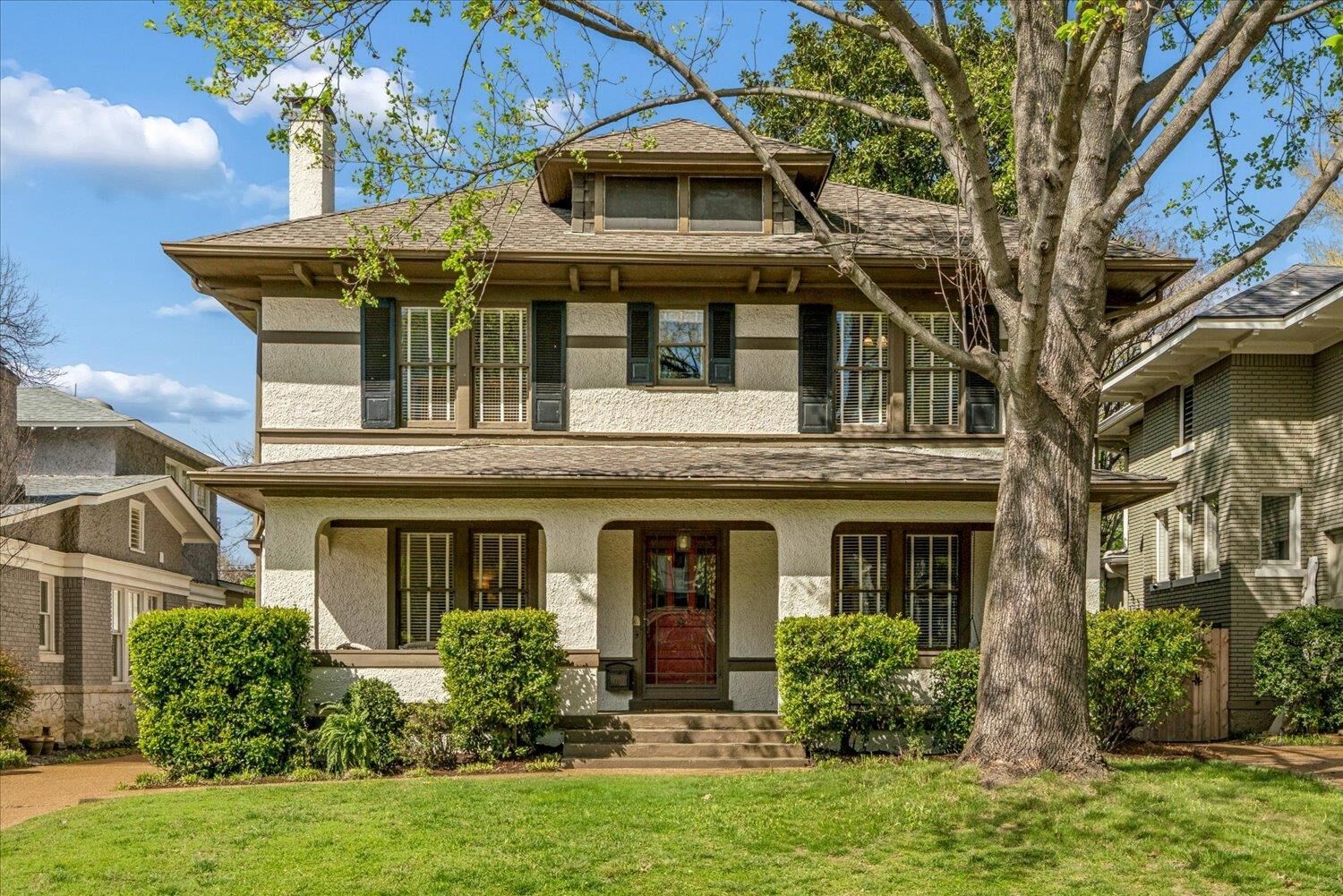 Property Photo: 1770 Carr Ave TN 38104