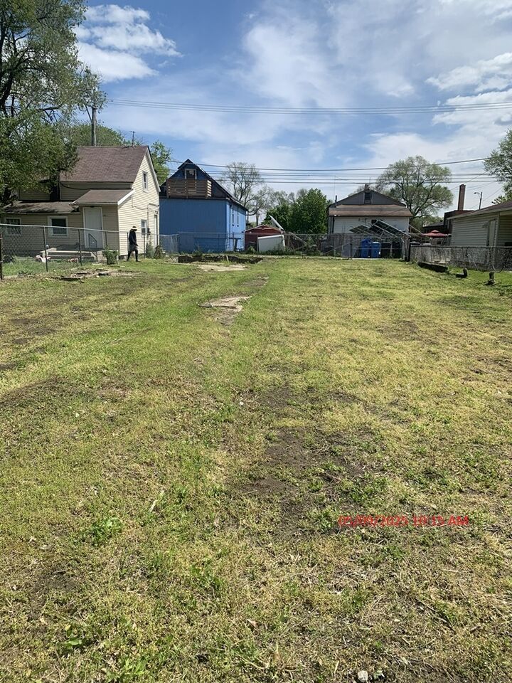 Property Photo:  10013 S Hoxie Avenue  IL 60617 