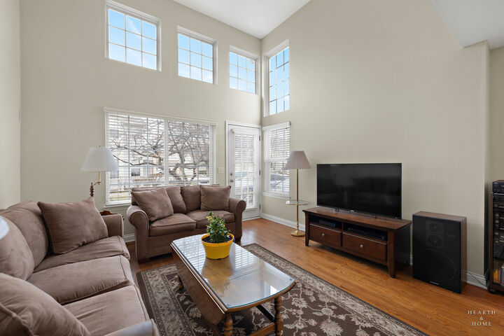 Property Photo:  649 Mulberry Drive 649  IL 60070 