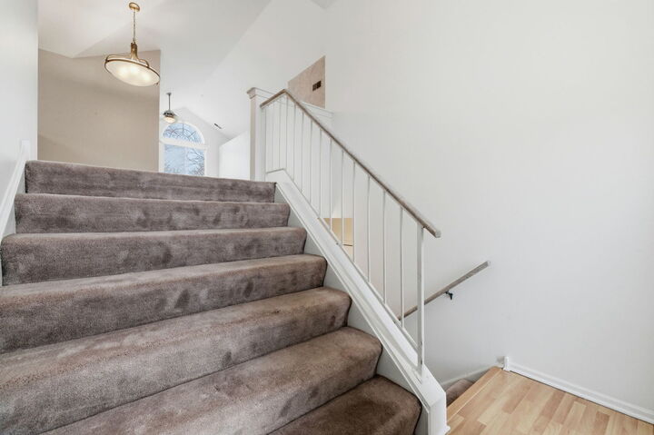 Property Photo: 1632 Columbia Circle 2 IL 60103