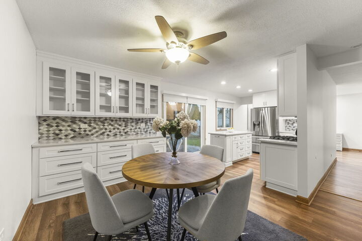 Property Photo: 2355 Sunnydale Drive IL 60517