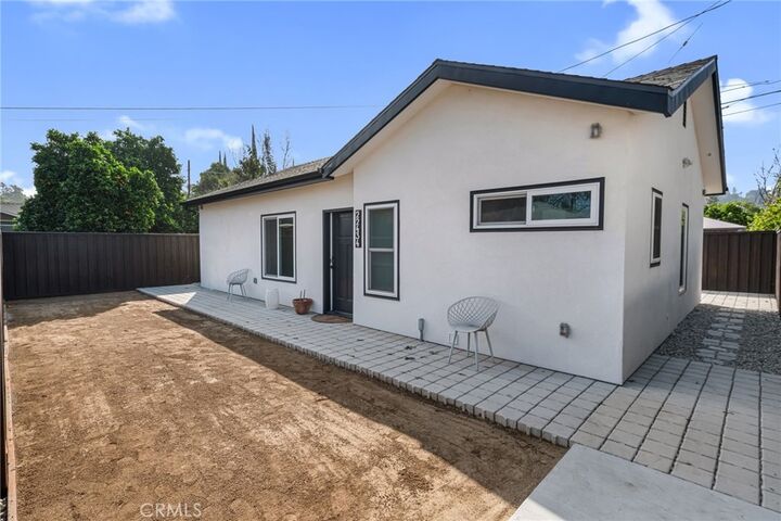 Property Photo:  22434 Berdon St  CA 91367 