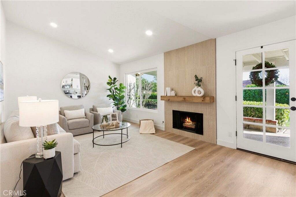 Property Photo:  23986 Calle Alonso  CA 92692 