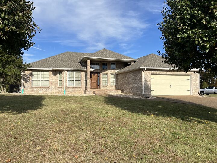 Property Photo:  3716 Scottsville Rd  TN 37083 