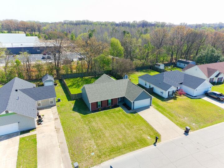 Property Photo: 1710 Hibiscus Court AR 72405