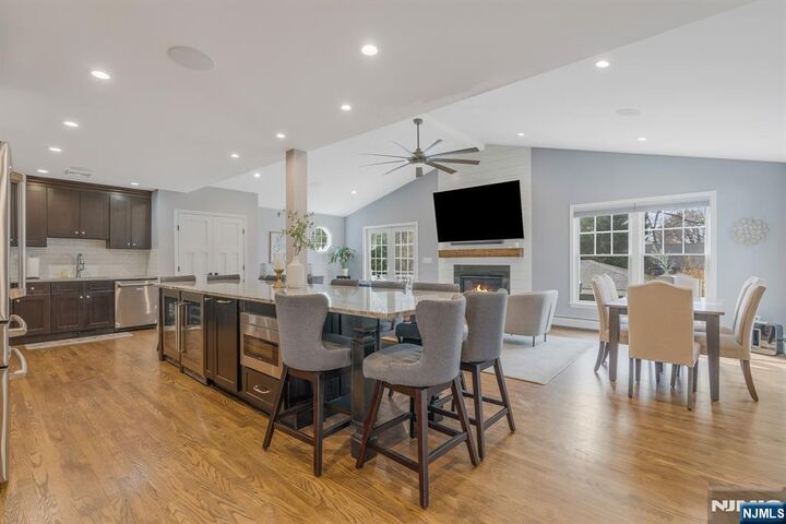 Property Photo:  59 Colgate Avenue  NJ 07481 