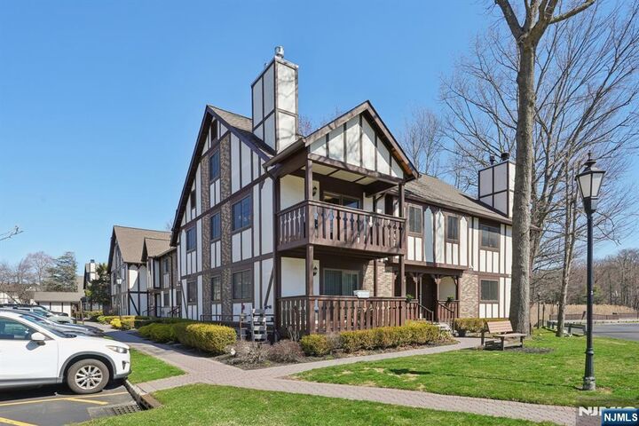 Property Photo: 1810 Faulkner Court NJ 07430