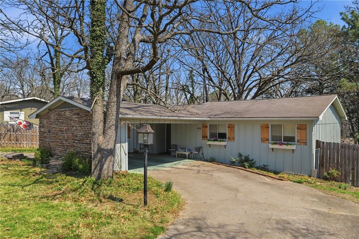 Property Photo: 2018 N Austin Drive AR 72703