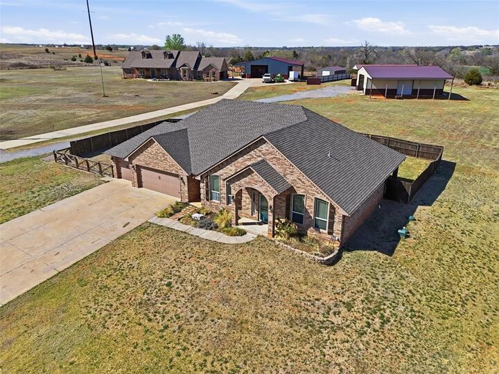 Property Photo:  1353 County Street 2976  OK 73010 
