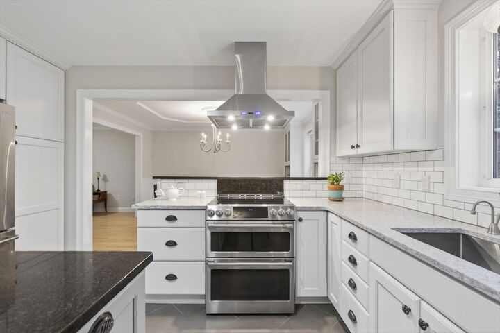 Property Photo:  6A Meadowvale Road  MA 01803 