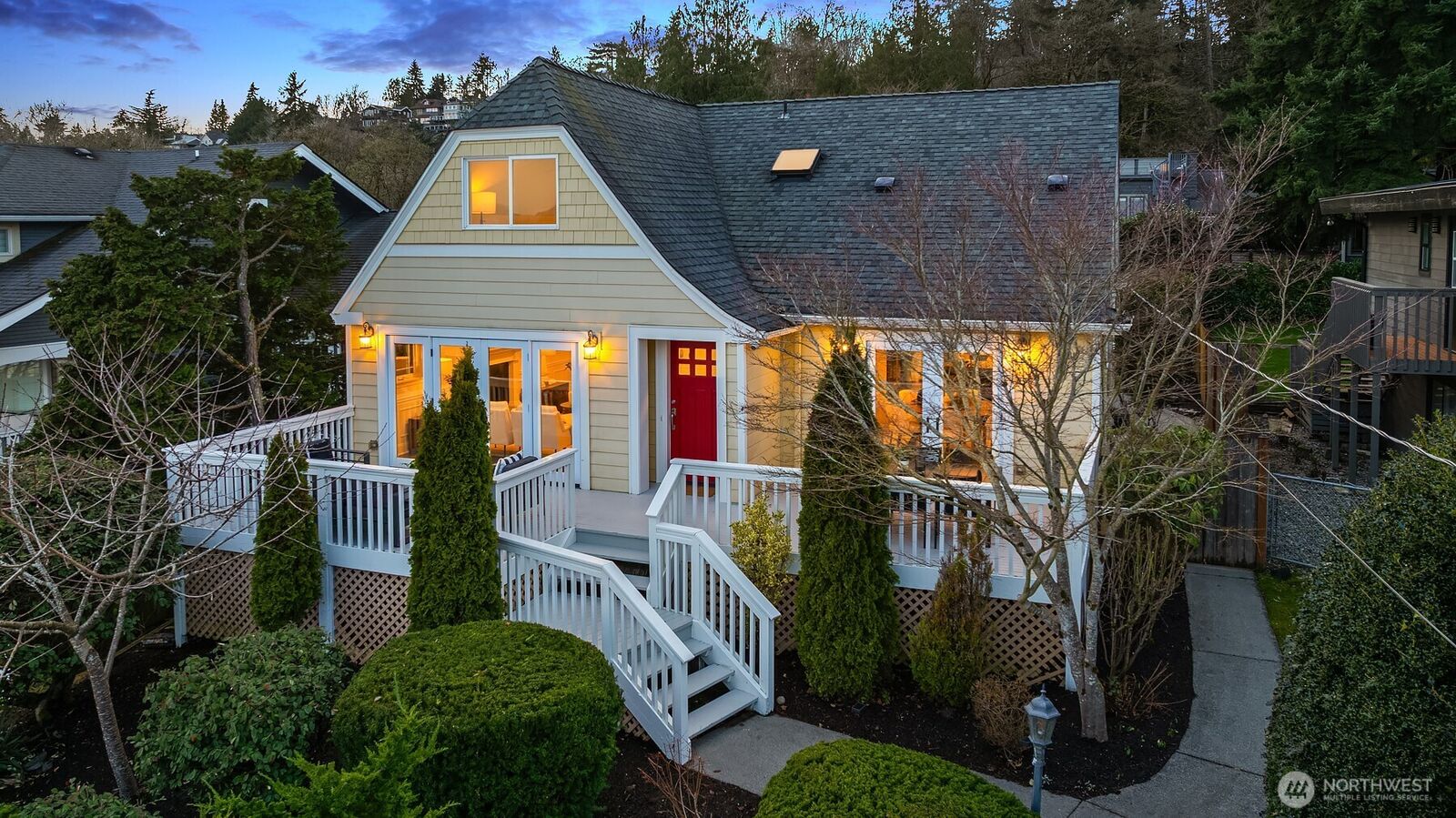 Property Photo: 407 35th Avenue S WA 98144