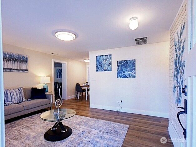 Property Photo:  23004  52nd Avenue W  WA 98043 
