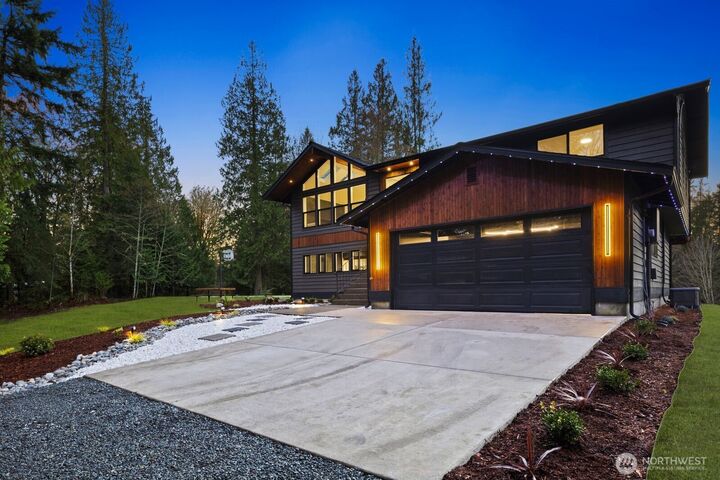 Property Photo:  6341 E Sabelhaus Lane  WA 98366 