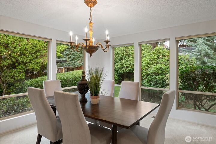 Property Photo: 15018 NE 10th Place WA 98007