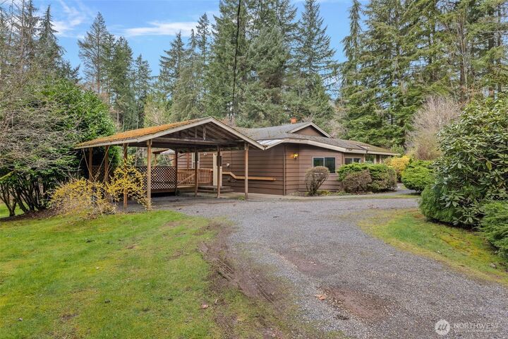 Property Photo:  20025  166th Ave NE Avenue  WA 98072 