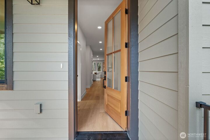 Property Photo:  630  8th Avenue  WA 98333 