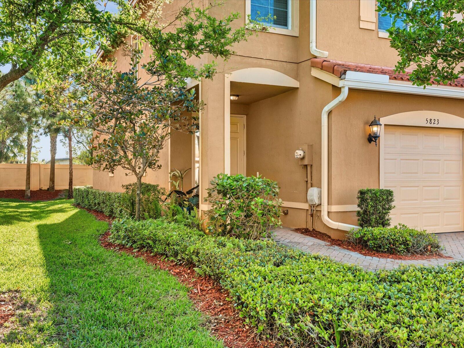 Property Photo:  5823 Monterra Club Drive  FL 33463 