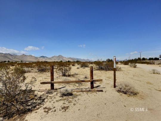 Property Photo: Greasewood Ave CA 93527