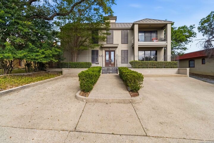 Property Photo:  7609 N Songbird  TX 78229 