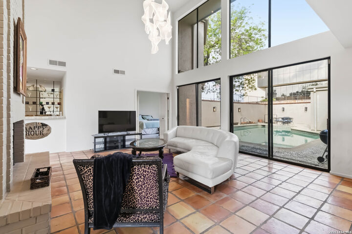 Property Photo:  7609 N Songbird  TX 78229 